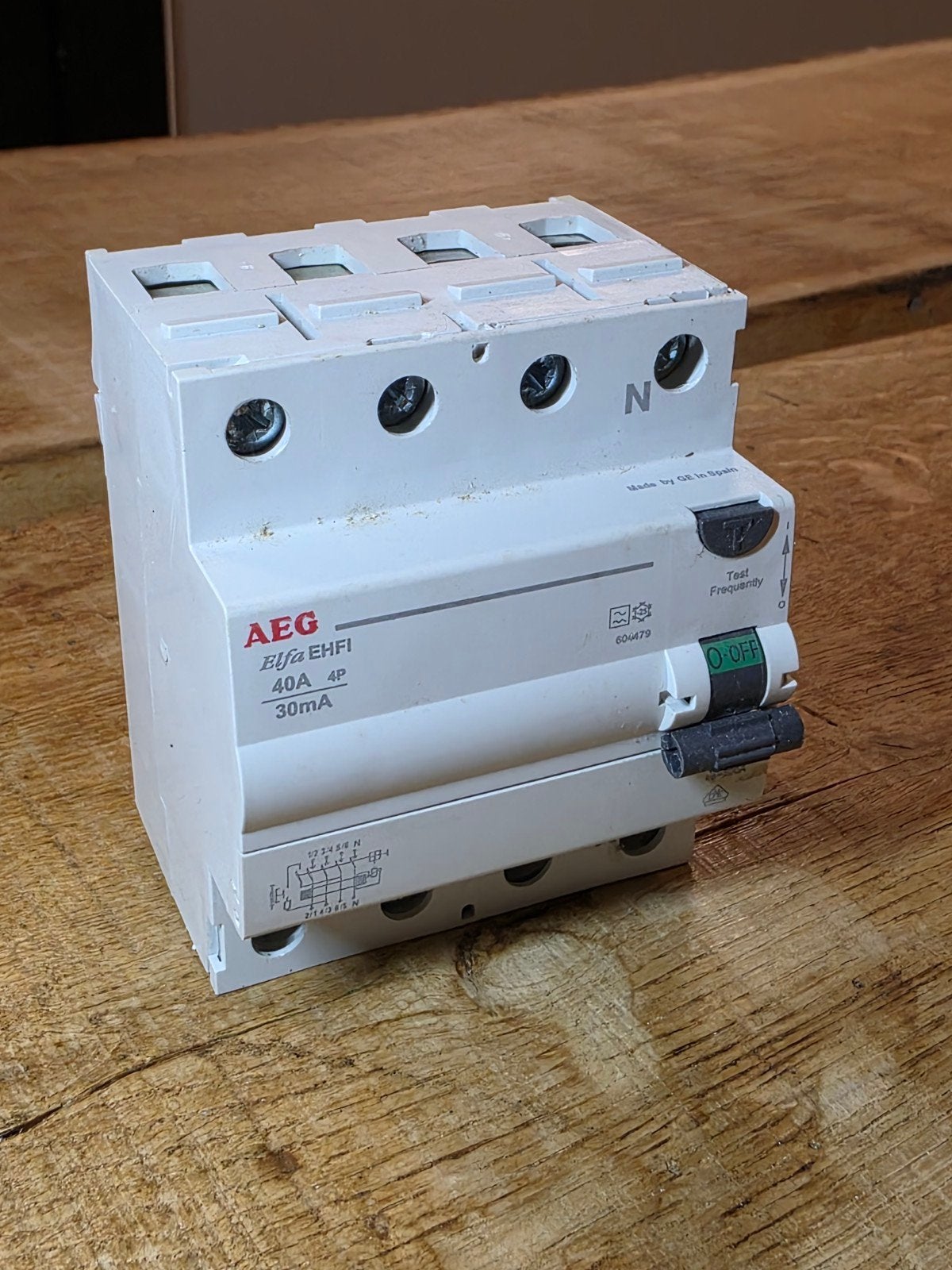 AEG Elfa EHFI Aardlekschakelaar 40A 4P 30mA, Ophalen of Verzenden, Gebruikt, Overige merken, Aardlekschakelaar