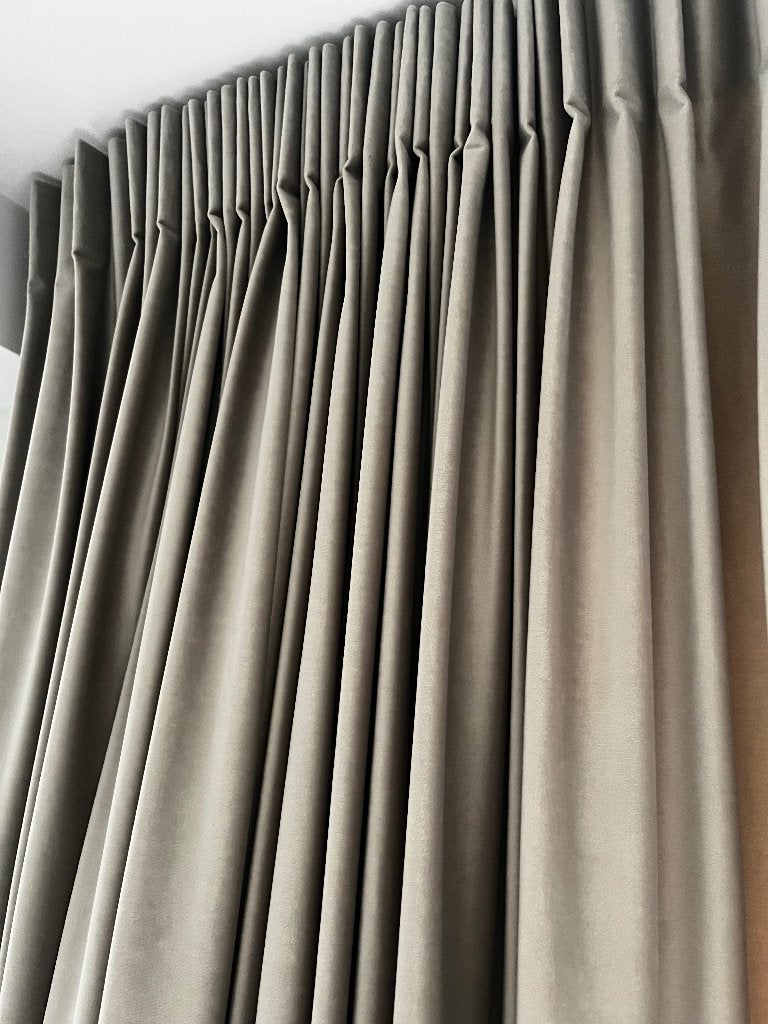 Kwalitatieve gordijnen - velours stof, Overige materialen, Overgordijn, Beige, Ophalen of Verzenden