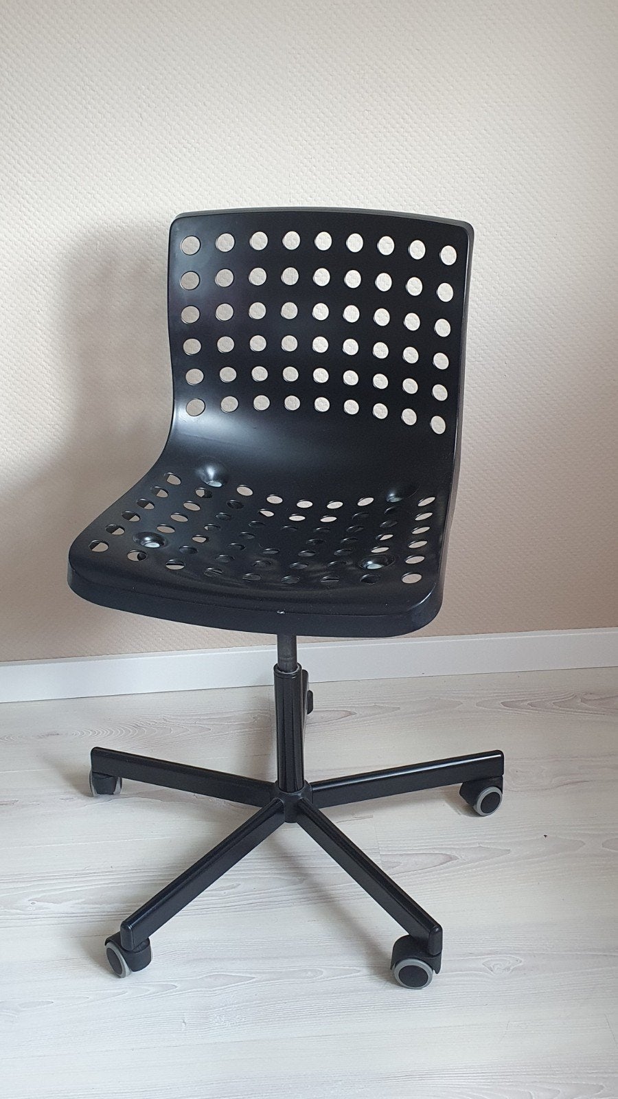 Bureaustoel zwart, Huis en Inrichting, Bureaustoelen, Ophalen, Zo goed als nieuw, Zwart, Bureaustoel