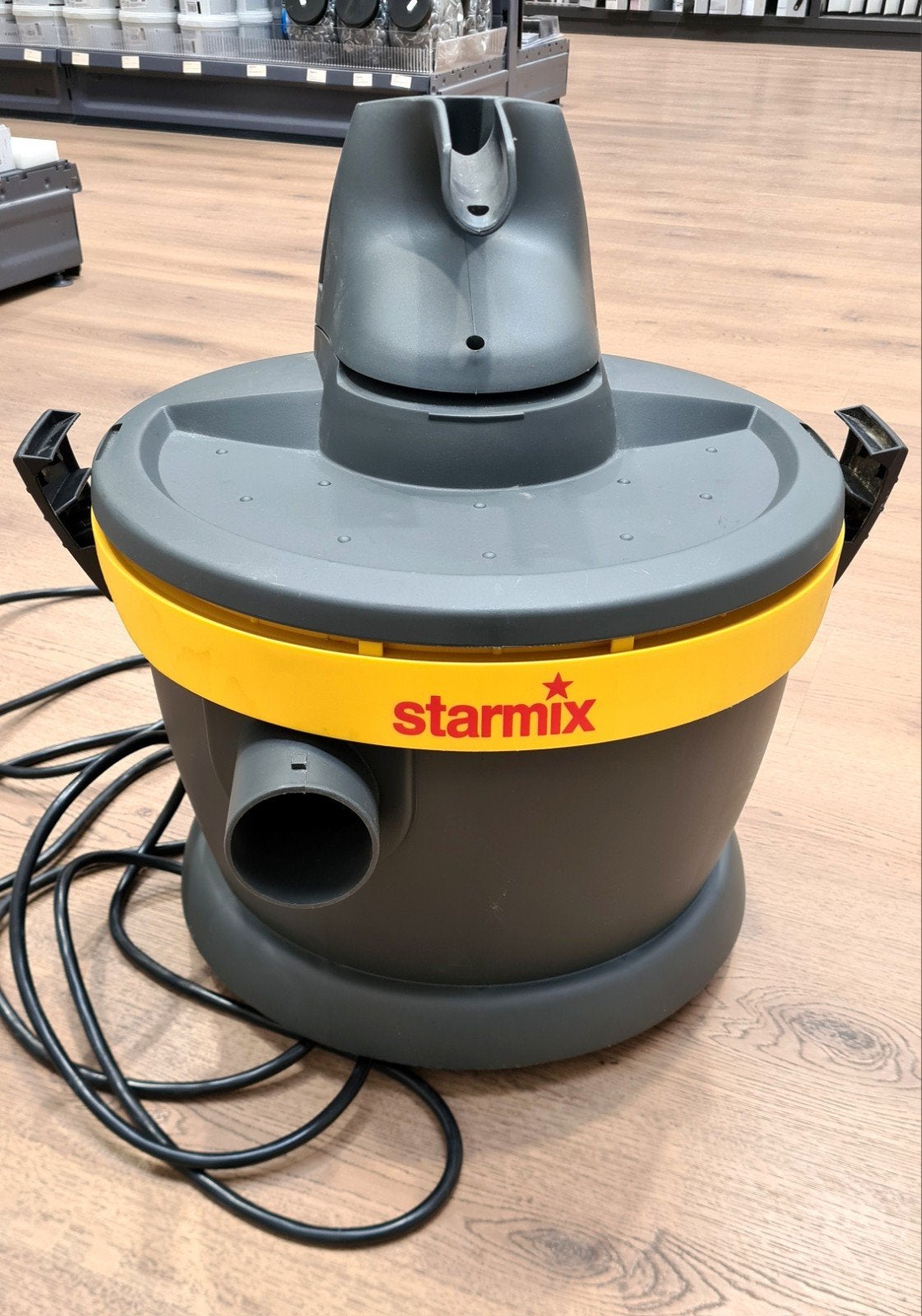 Starmix professionele stofzuiger, Ophalen, Zo goed als nieuw