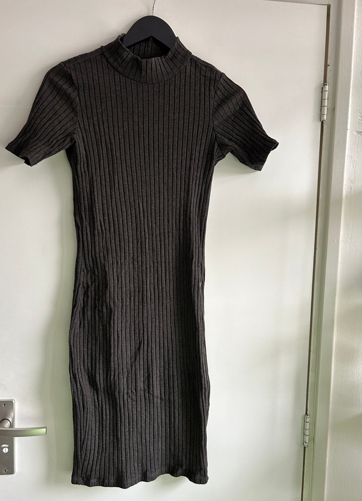 G-star grijze jurk, maat M, Kleding | Dames, Jurken, Ophalen of Verzenden, Nieuw, Maat 38/40 (M), Grijs