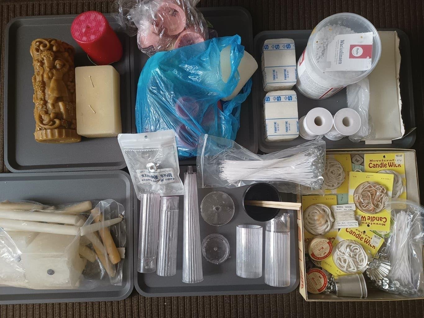 Grote set voor kaarsen maken: mallen, lonten, paraffine, Gebruikt, Ophalen of Verzenden, Kunststof, Knutselmateriaal