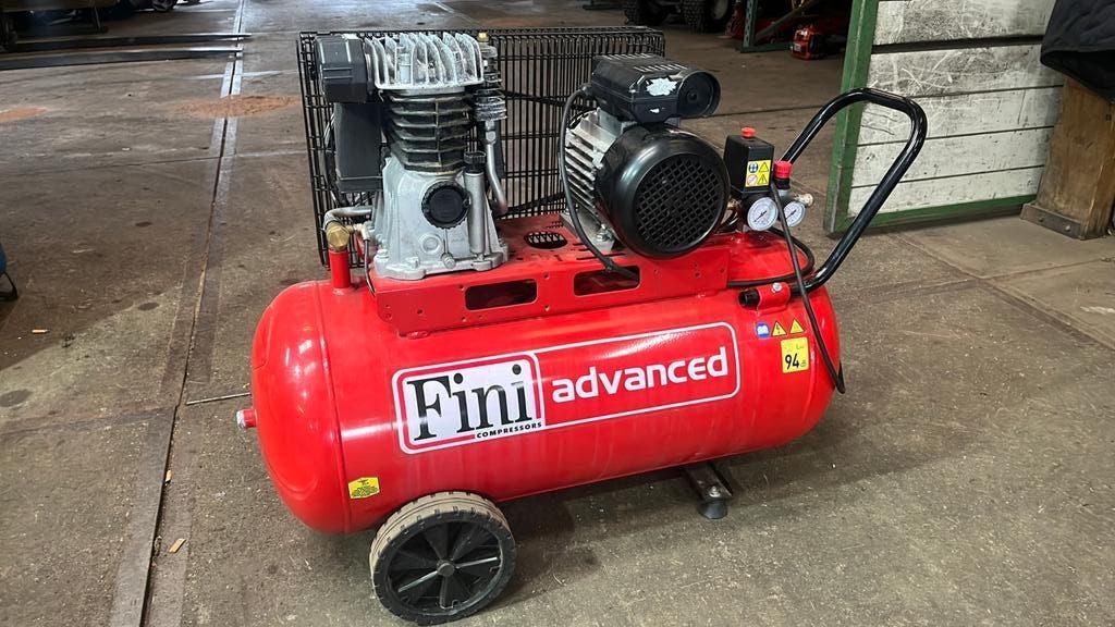 ✅ Fini compressor 113-90-3M, Doe-het-zelf en Verbouw, Compressors, Ophalen, 10 bar of meer, Zo goed als nieuw, 25 tot 100 liter