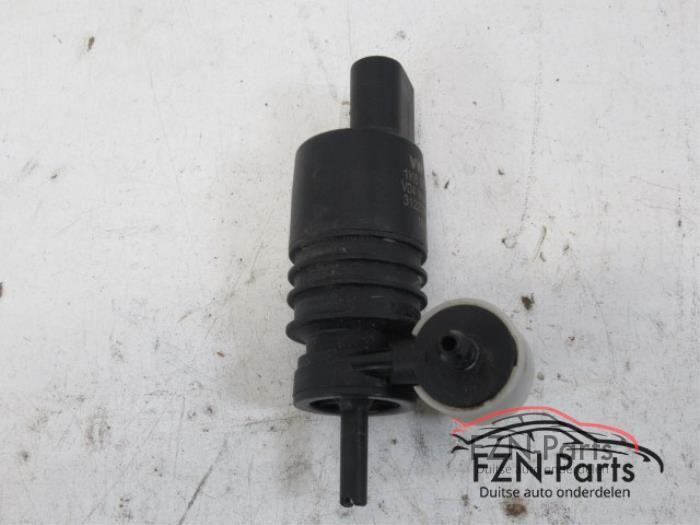 VW Golf 6 Ruitenvloeistof Koplampsproeier Pomp, Ophalen of Verzenden, Gebruikt