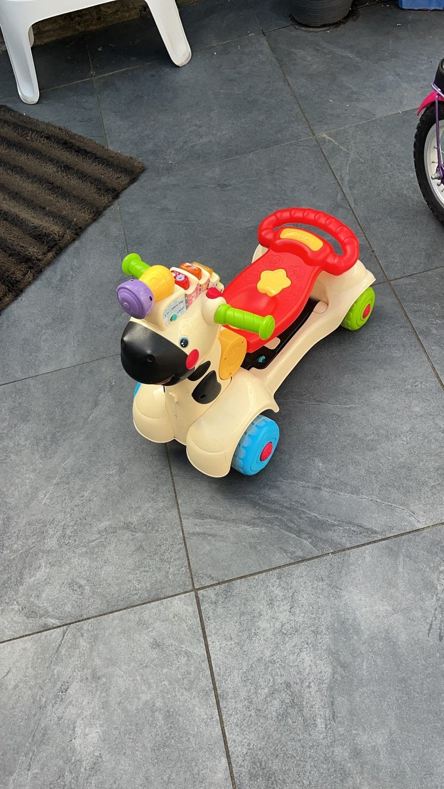 Fisher-Price loopwagen/rijdier koe, Kinderen en Baby's, Ophalen, Gebruikt, Auto of Voertuig, Met licht