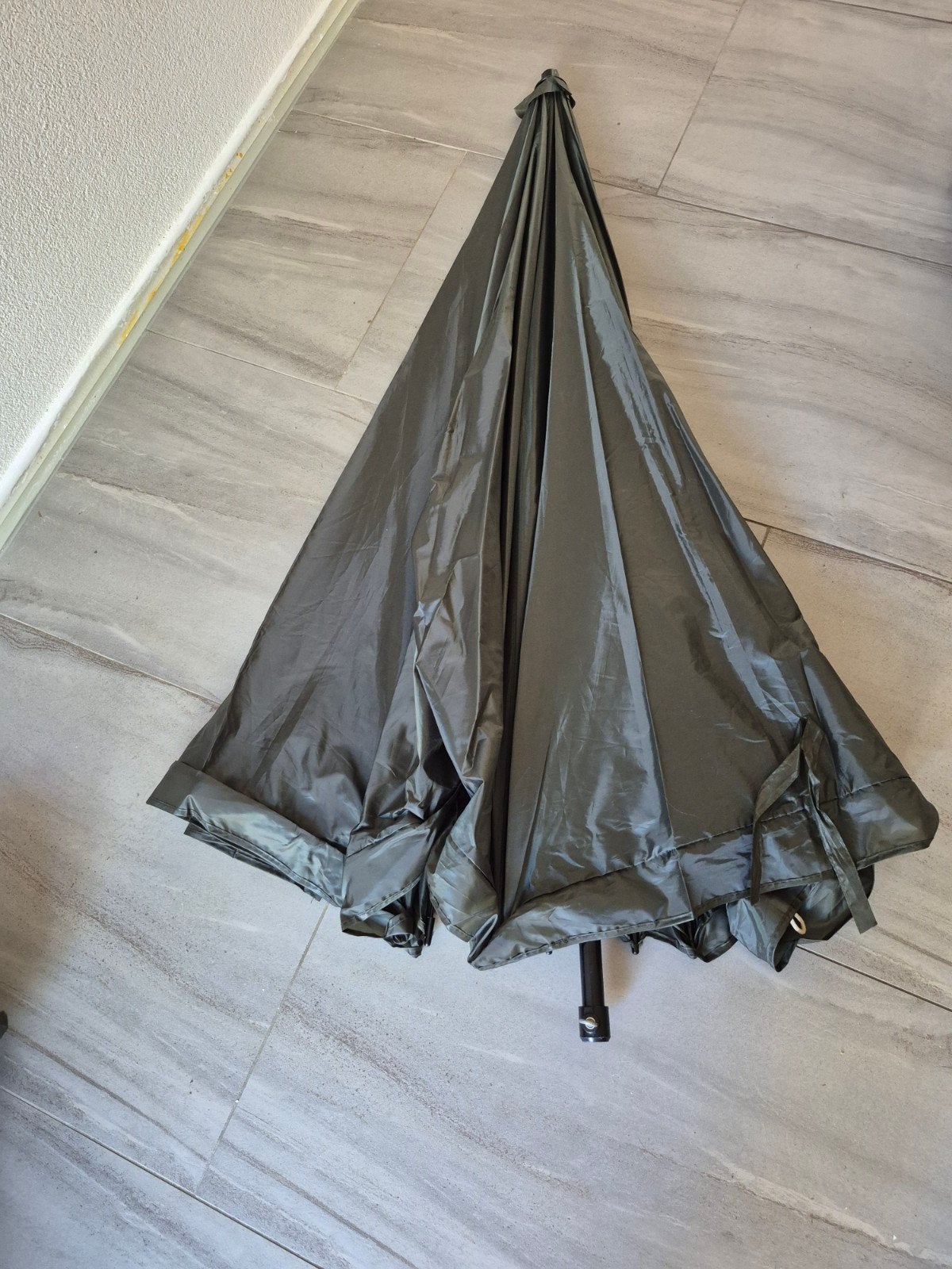 Compacte strandparasol met draagtas, Ophalen, Gebruikt, 1 tot 2 meter, Strandparasol