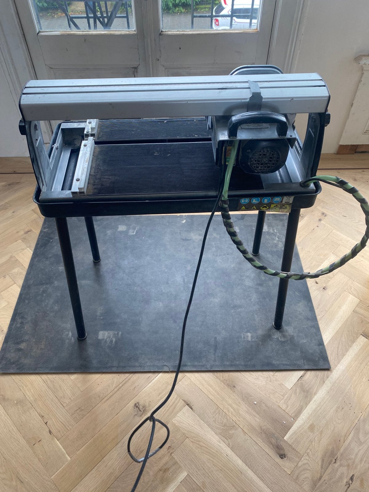 Gebruikte Tegelzaagmachine - Ideaal voor klussers, Ophalen, Gebruikt, Overige typen, 600 tot 1200 watt