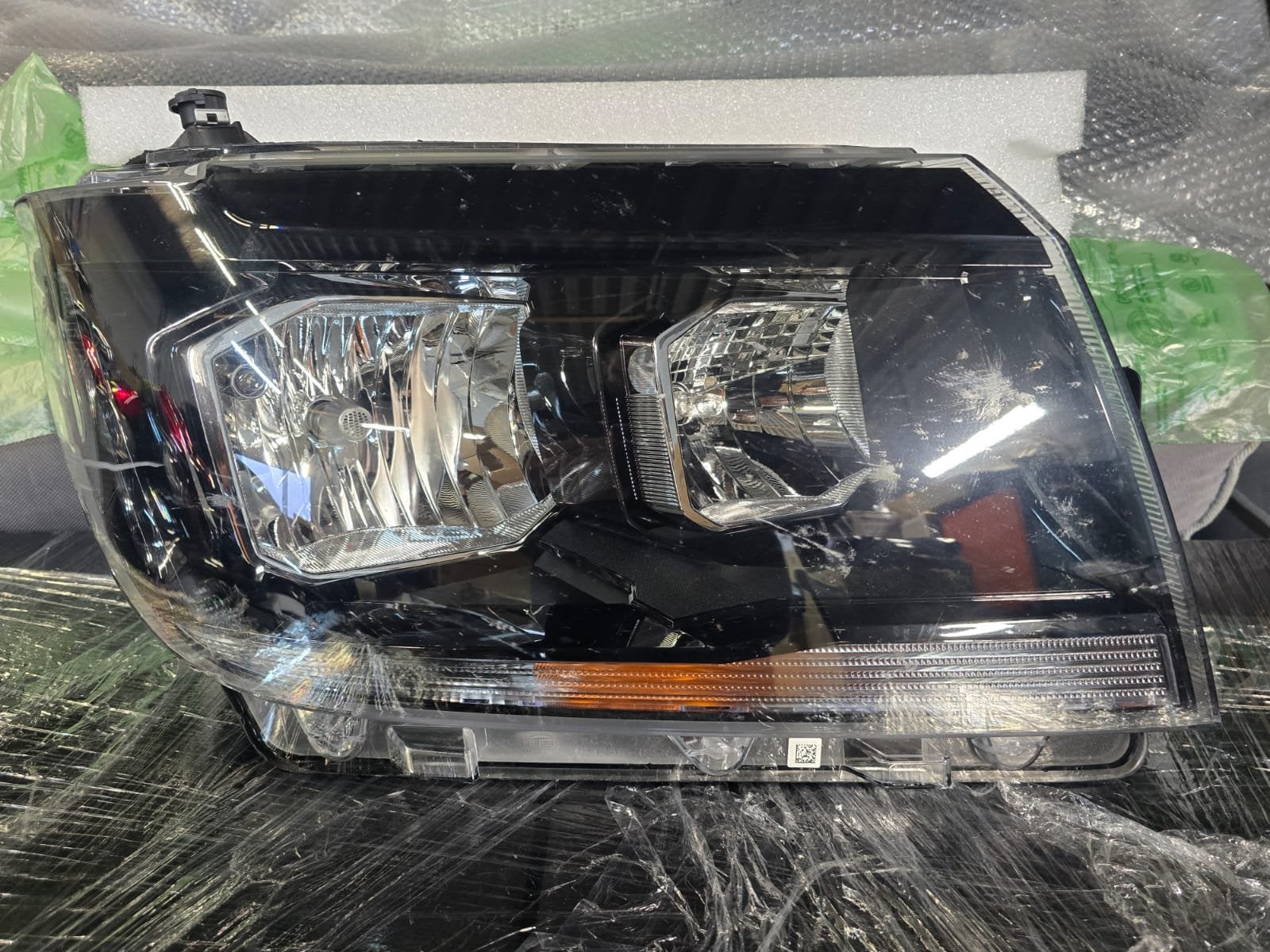 VW Crafter 7C MAN TGE Facelift Koplamp Rechts 7C1941006A, Gebruikt, Volkswagen, Volkswagen AG, Berliner Ring 2
38440  Wolfsburg, DE