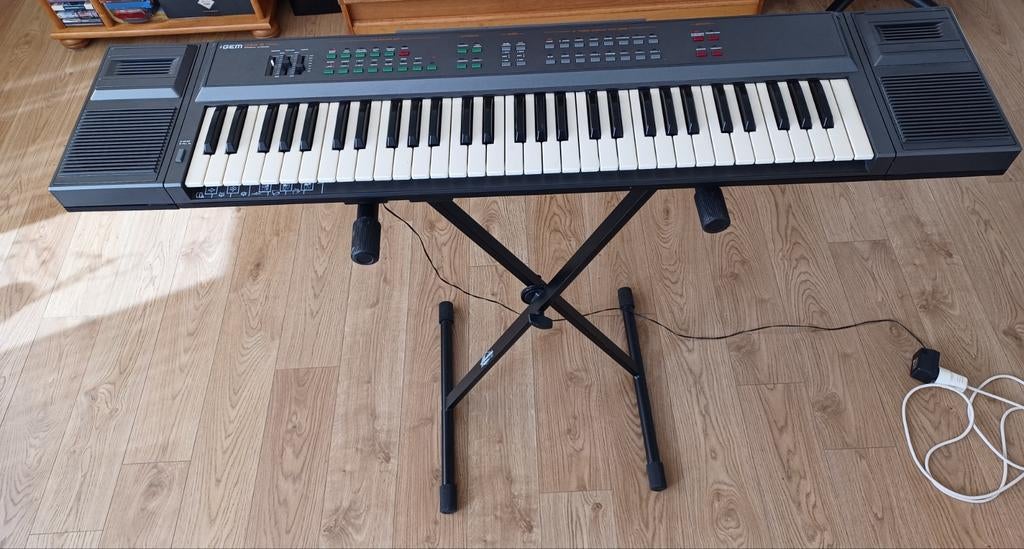 GEM DSK-6 Stereo Keyboard met standaard, Muziek en Instrumenten, Keyboards, Ophalen, 61 toetsen, Overige merken, Met standaard