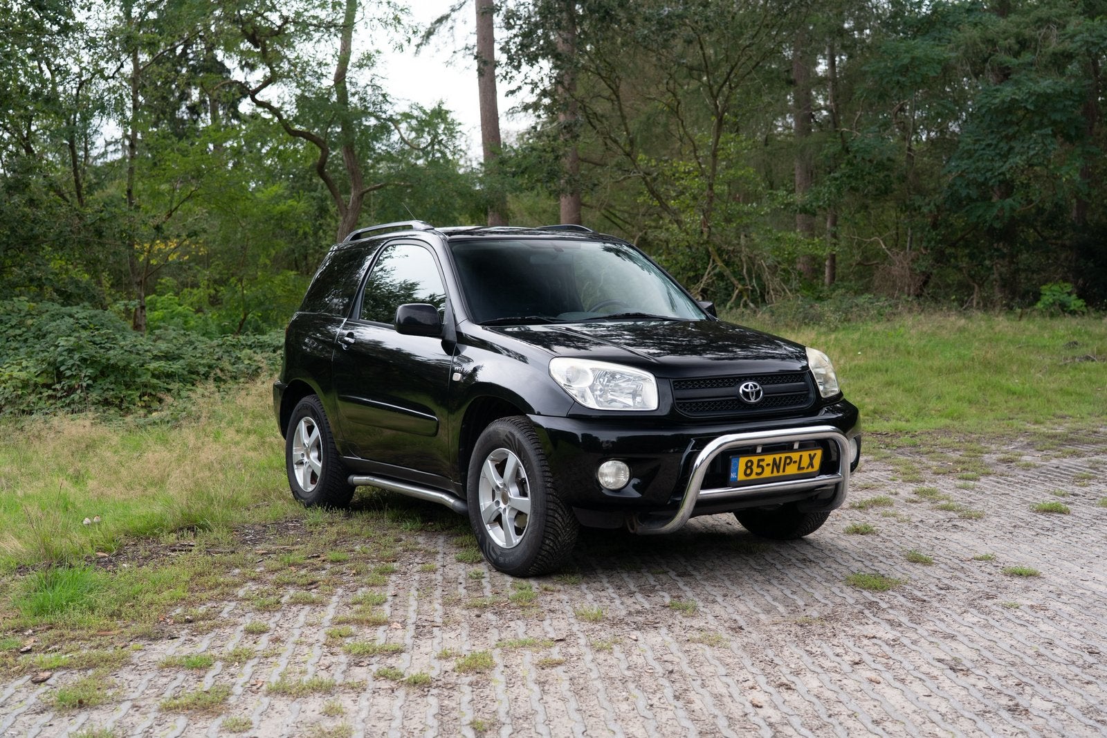 Toyota Rav4 1.8 3DR Linea Terra 2004 Zwart