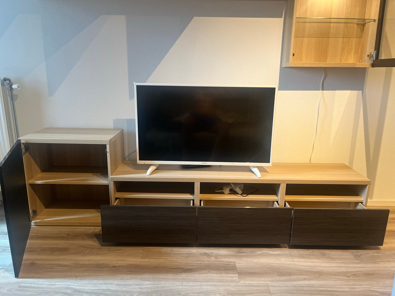 Foto 11 van Ikea Bestå TV-meubel en wandkasten