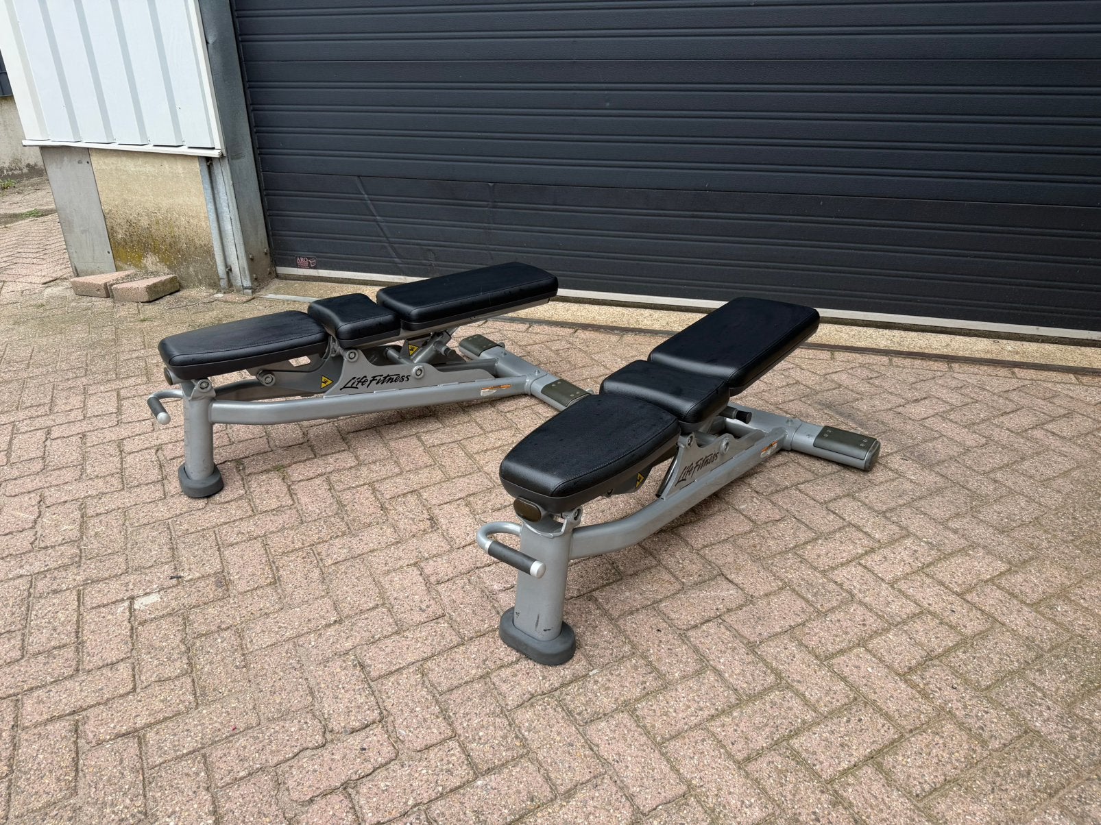 2 life Fitness Adjustable Bench