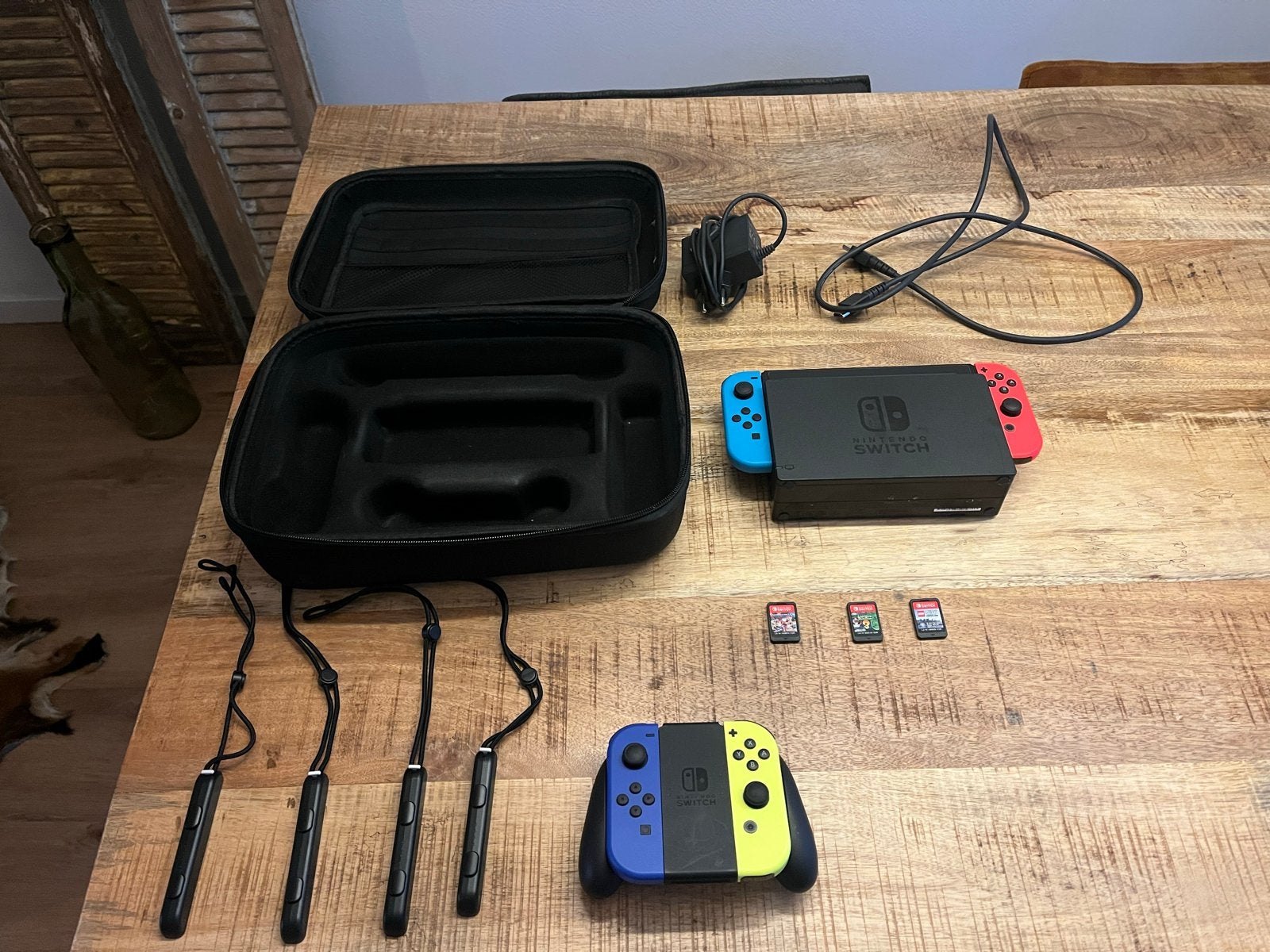 Nintendo Switch met 3 games en extra controllers, Spelcomputers en Games, Met games, Ophalen of Verzenden, Zo goed als nieuw, Switch Original