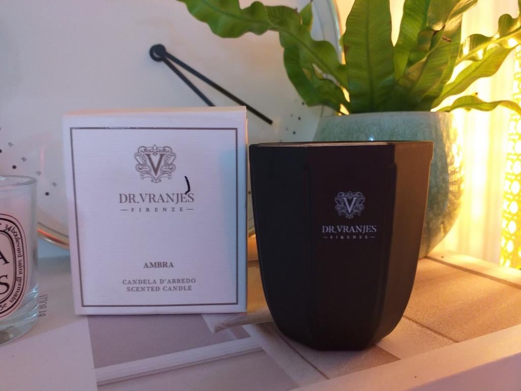 Nieuw in doos: Dr. Vranjes Scented candle Ambra nu €22,50, Huis en Inrichting, Woonaccessoires | Kandelaars en Kaarsen, Nieuw