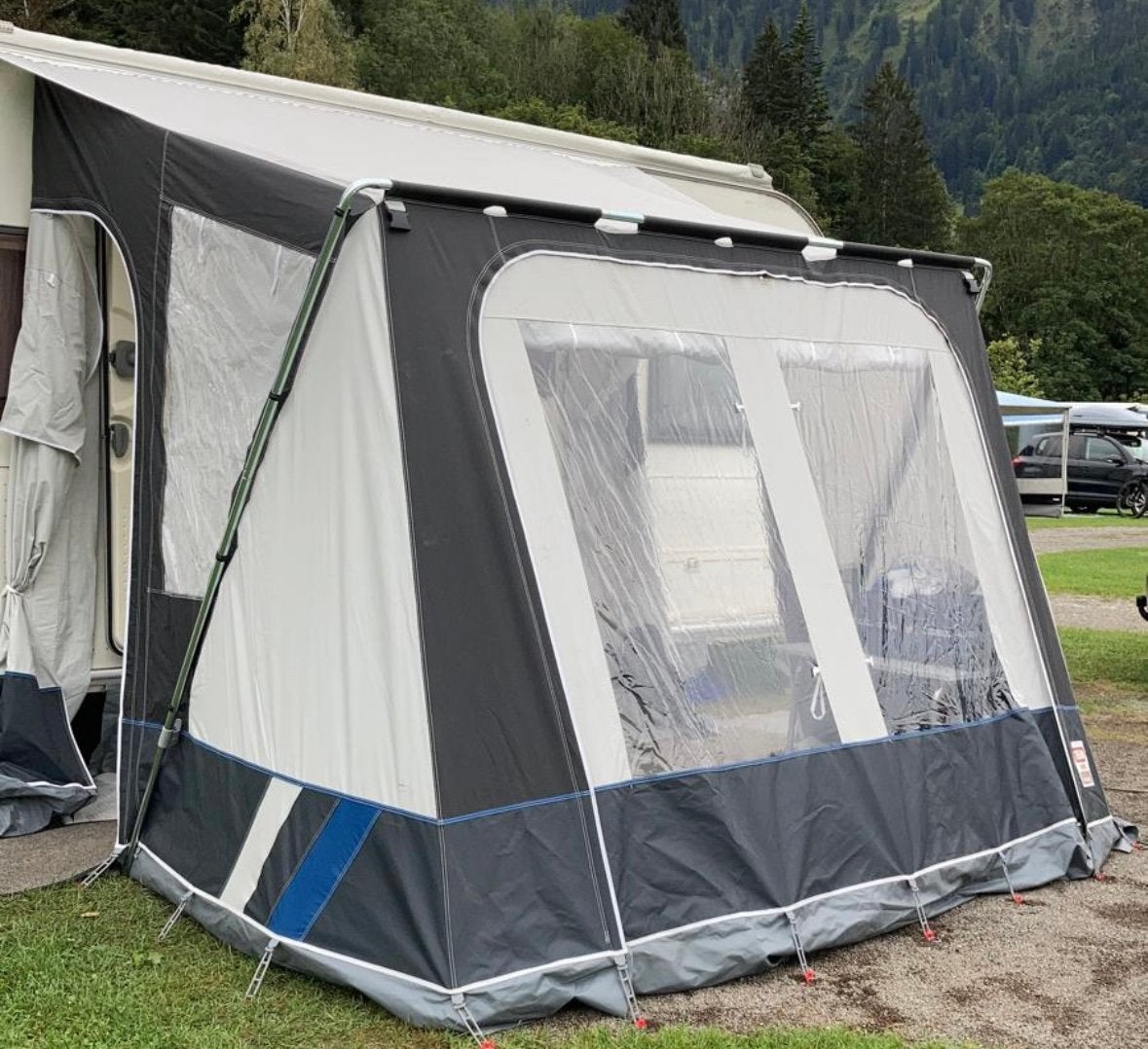 All season deelvoortent Mistral van Teun produced by Doréma, Caravans en Kamperen, Ophalen, Zo goed als nieuw