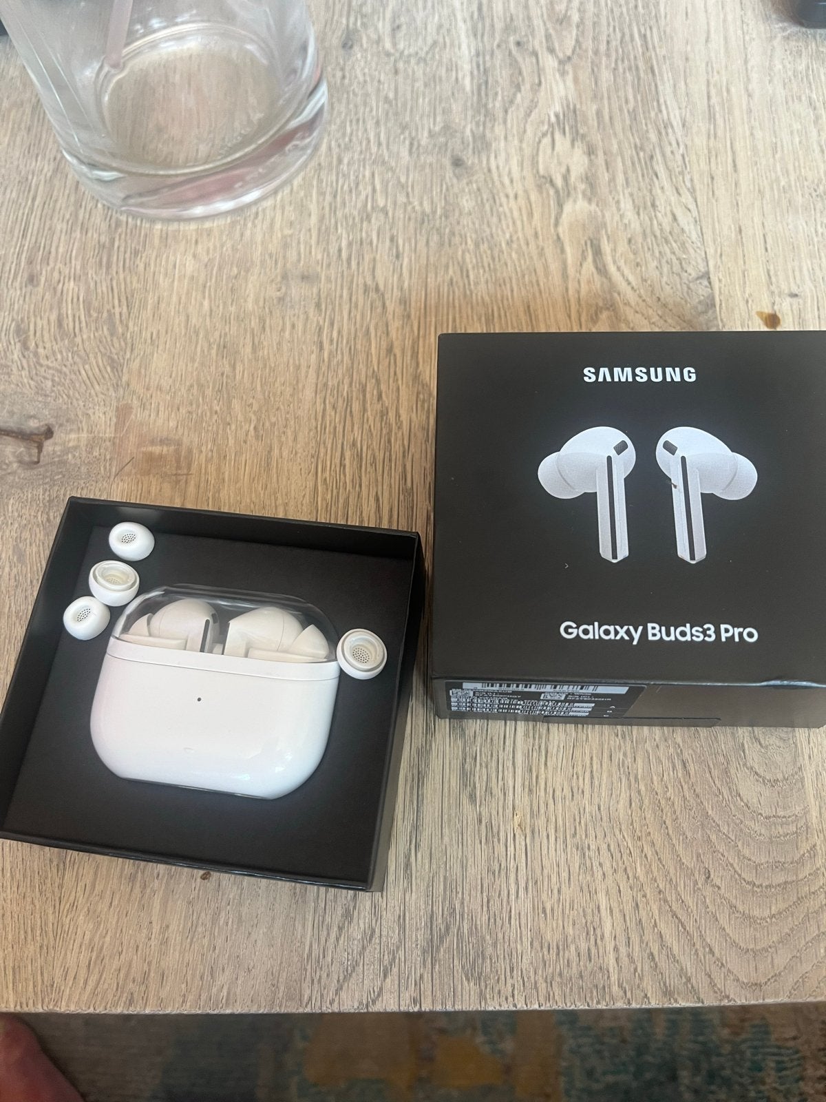 Samsung Galaxy Buds3 Pro WIT - Zo goed als nieuw