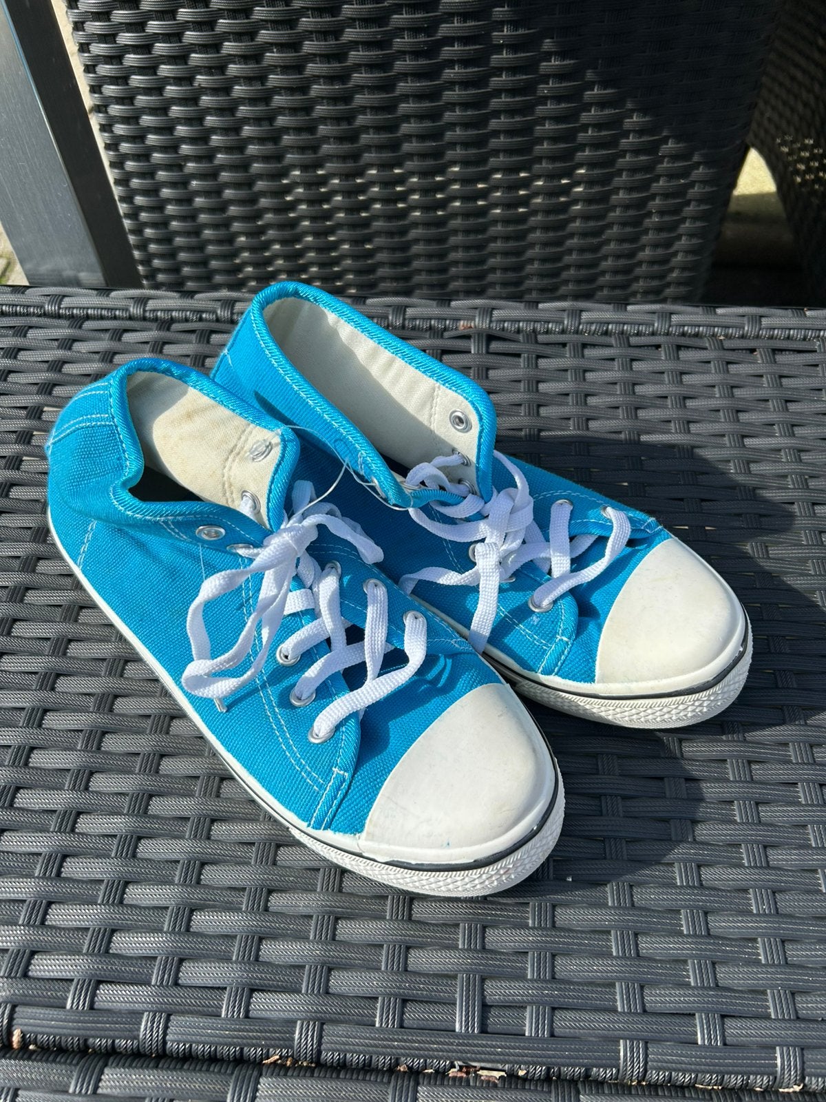 Nieuwe blauwe gympen (maat 40), Blauw, Nieuw, Ophalen of Verzenden, Sneakers of Gympen