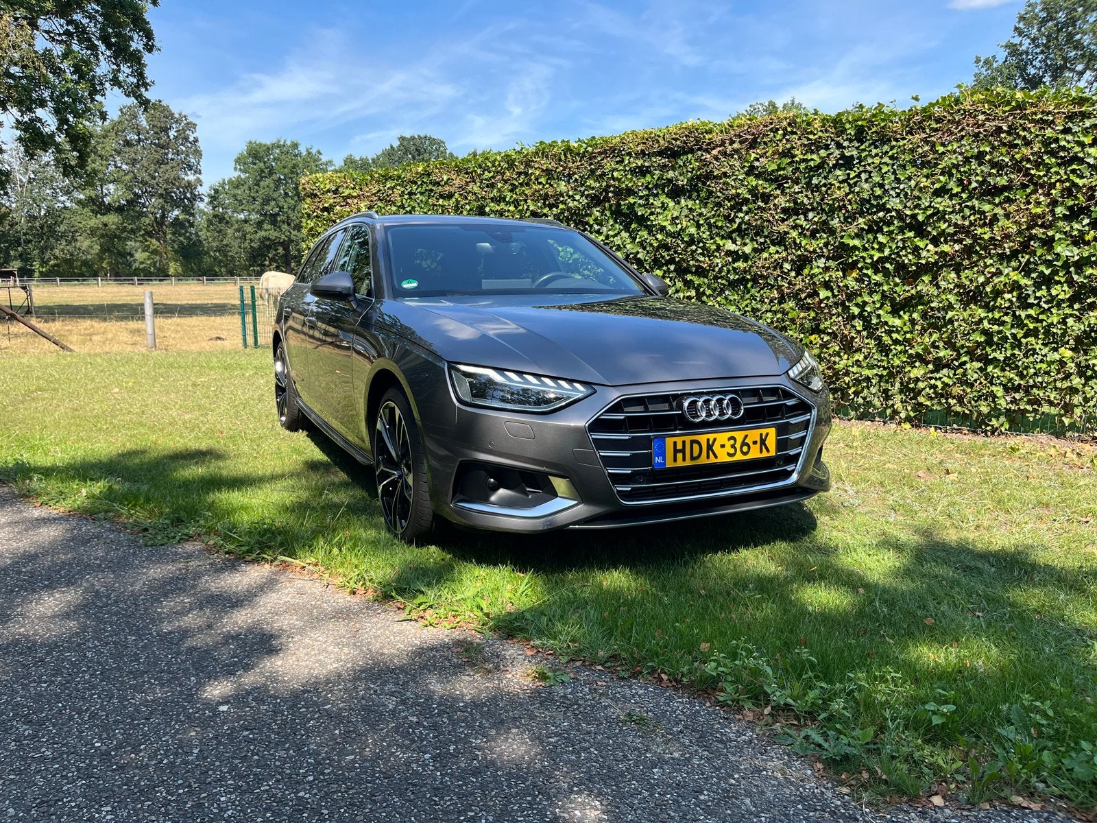 Audi A4 avant 2.0 35 Tfsi Mhev 190pk S Tronic 2020 Grijs, 15 km/l, Zwart, 4 cilinders, 1984 cc