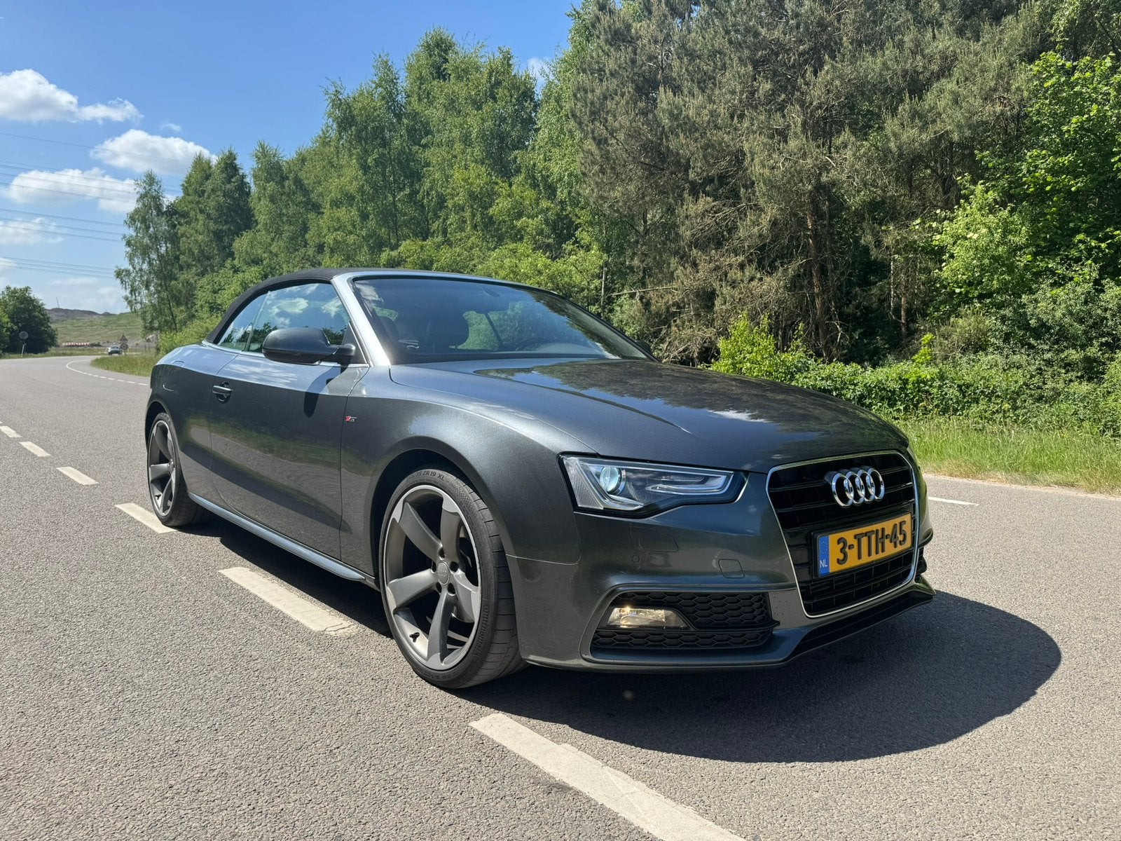 Audi A5 Cabriolet 1.8 TFSI dealer oh, Auto's, Bluetooth, Zwart, 4 cilinders, Cabriolet