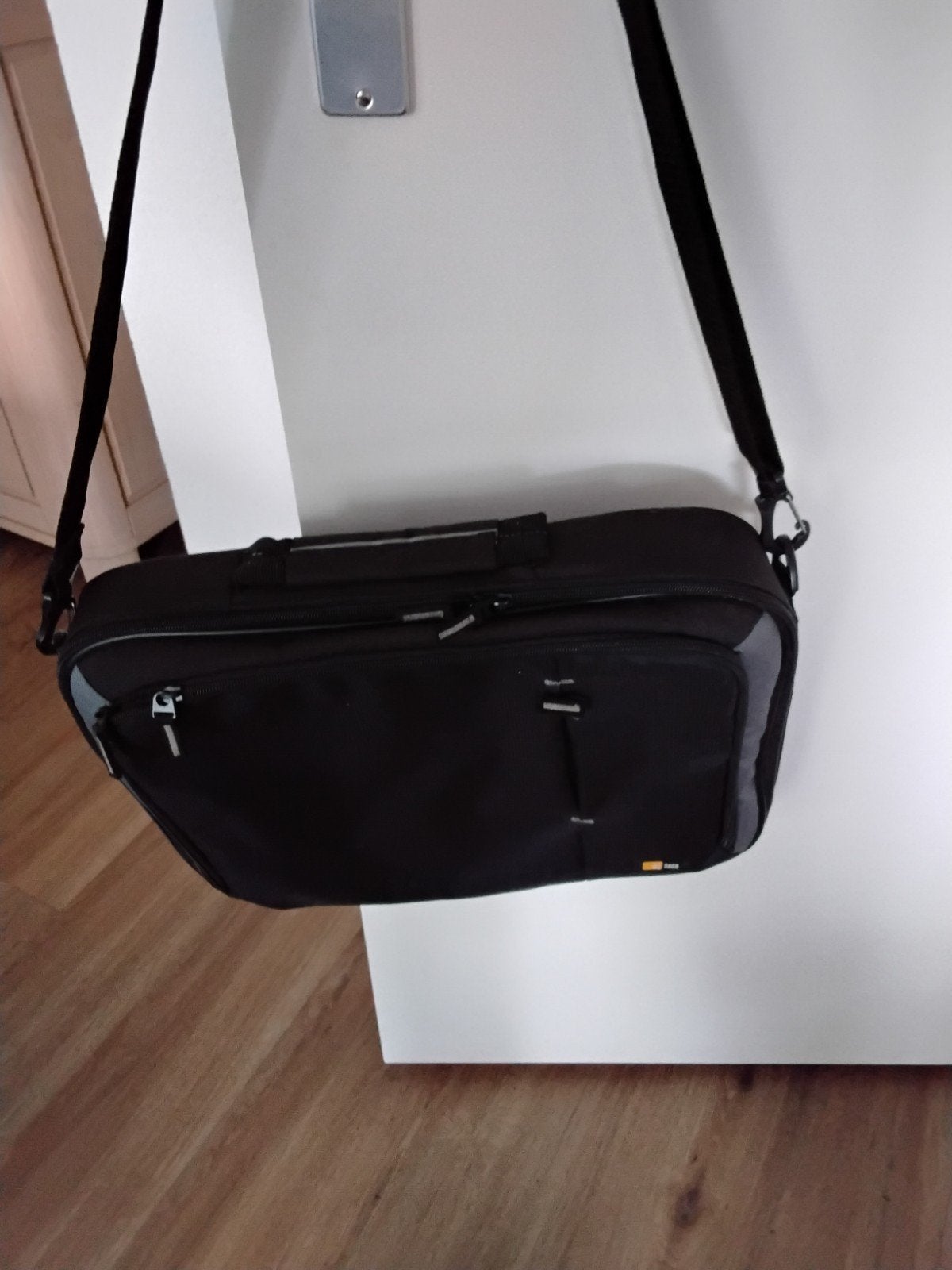 Case Logic laptoptas voor 15 inch laptops, zwart, 15 inch, Gevoerd laptopvak, Nieuw, Ophalen of Verzenden