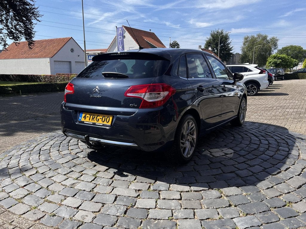 Citroen C4 1.2 PureTech Exclusive | Trekhaak | Navi | All se, Auto's, Voorwielaandrijving, Stof, 1199 cc, Blauw