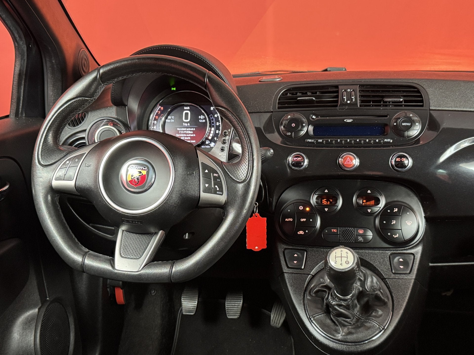 Fiat 500 1.4 T-Jet Abarth Elaborabile | Leder | Airco | PDC, Voorwielaandrijving, 4 cilinders, Zwart, Bedrijf