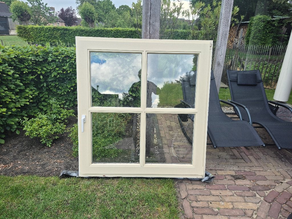 6 Hardhouten raamkozijnen met draaikiepramen en dubbelglas, Doe-het-zelf en Verbouw, Kozijnen en Schuifpuien, Gebruikt, Raamkozijn