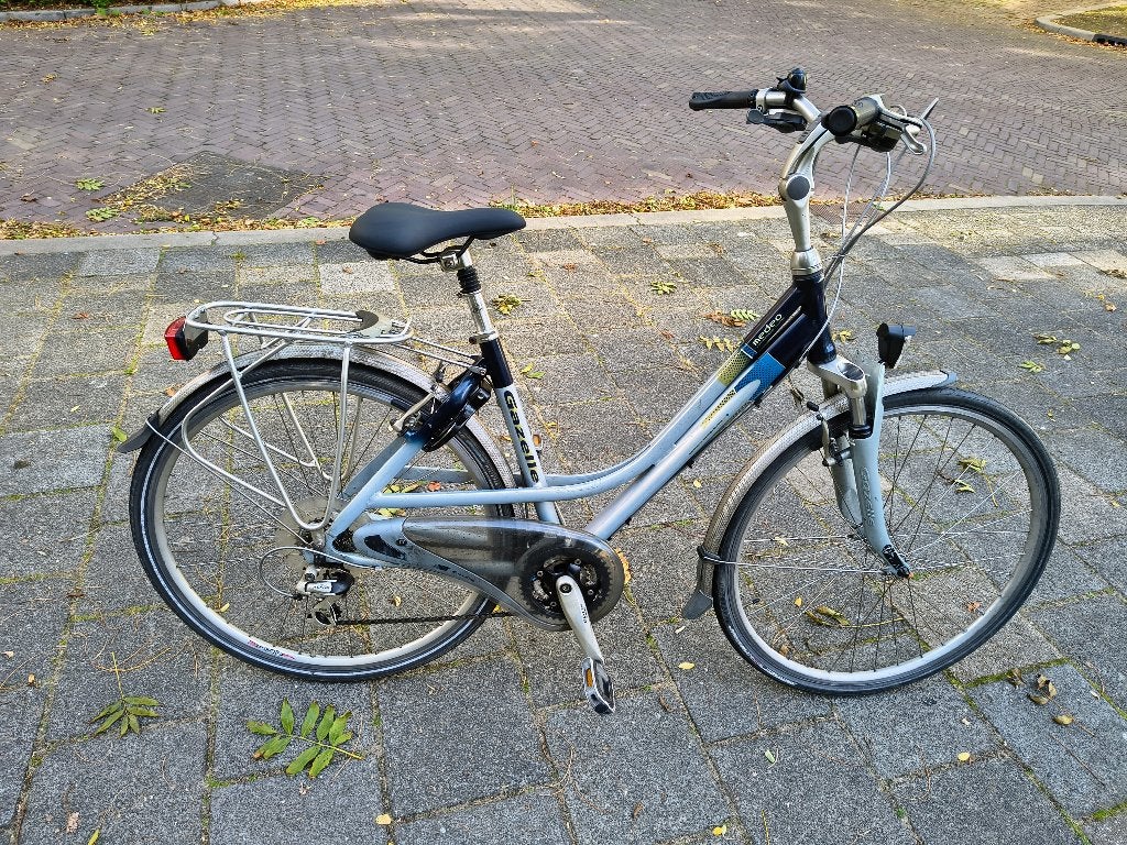 Damesfiets Gazelle, Ophalen, Gebruikt, Velgrem, Versnellingen