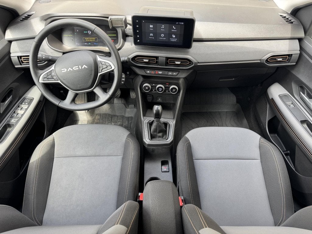 Dacia Jogger 1.6 Hybrid 140 Extreme 7p. | Trekhaak | Achteru, Auto's, Dacia, Gebruikt, 4 cilinders, Met garantie (alle), 7 stoelen