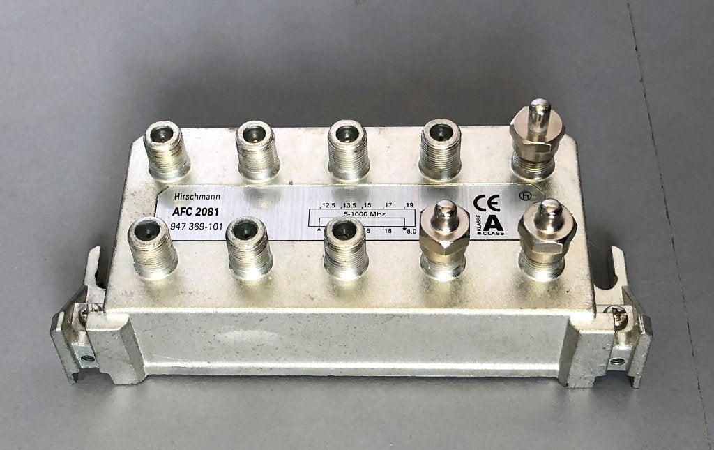 Hirschmann AFC 2081 antennesplitter, Ophalen of Verzenden, Gebruikt, Minder dan 2 meter, Coaxiale kabel