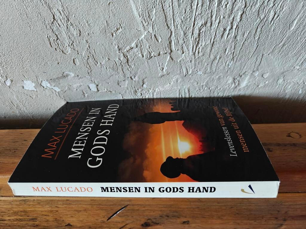 Mensen in Gods hand., Boeken, Ophalen of Verzenden, Zo goed als nieuw