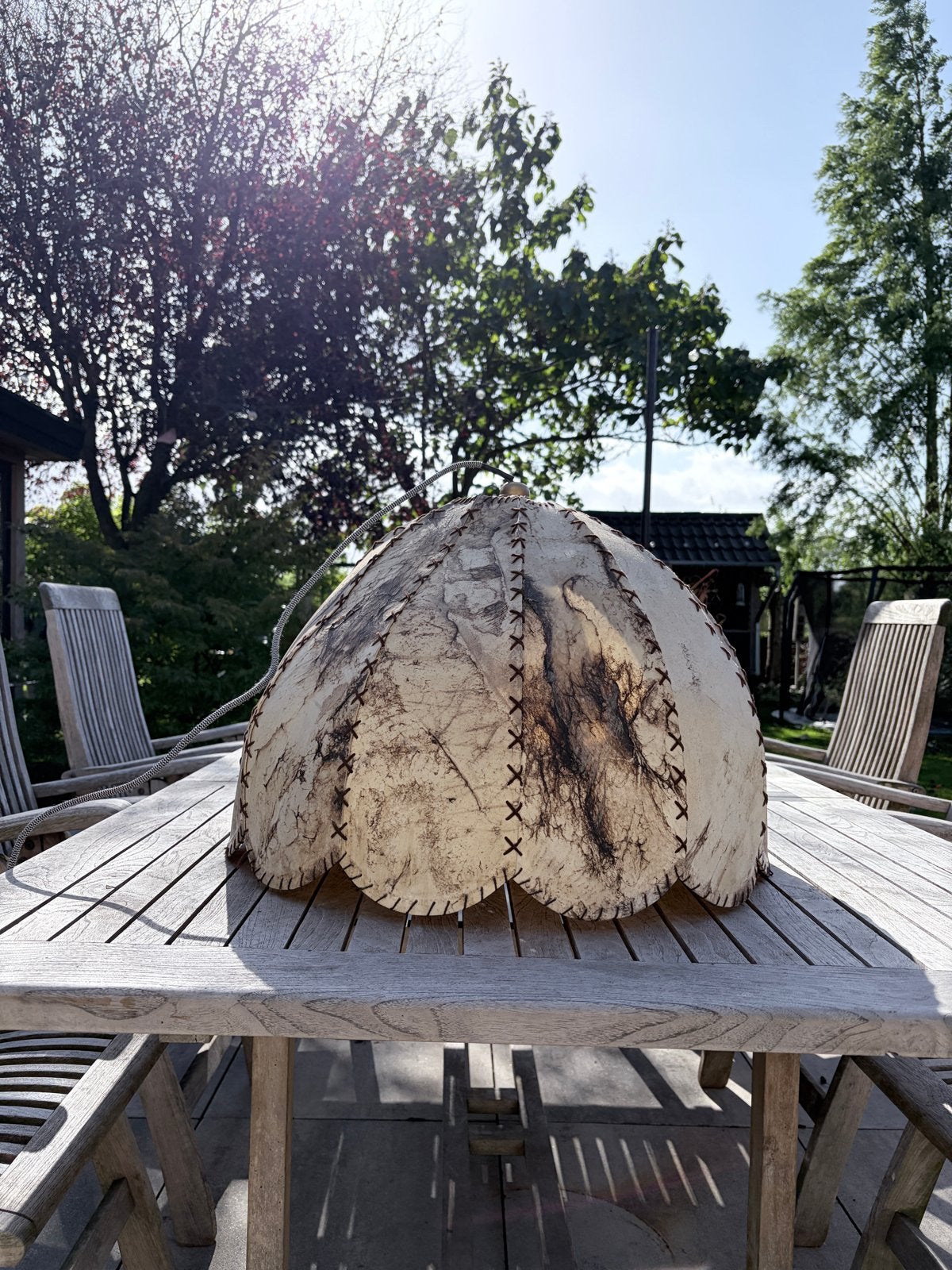 Unieke tetro hanglamp van leer, handgemaakt, Huis en Inrichting, Gebruikt, Natuurlijk materiaal, Beige, Overige vormen