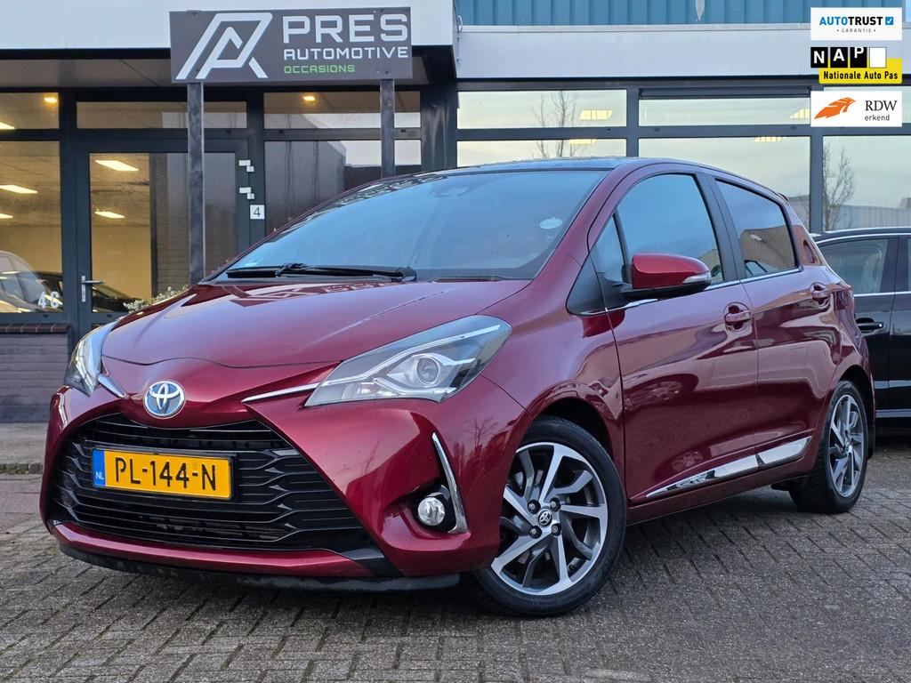 Toyota Yaris 1.5 Hybrid Premium |AUTOMAAT|PANO|CLIMA|CRUISE, Euro 6, 4 cilinders, Leder en Stof, 49 €/maand
