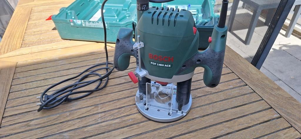 Bosch POF 1400 ACE Bovenfrees - Zonder frezen, Gebruikt, Ophalen of Verzenden, Bovenfrees, Bosch