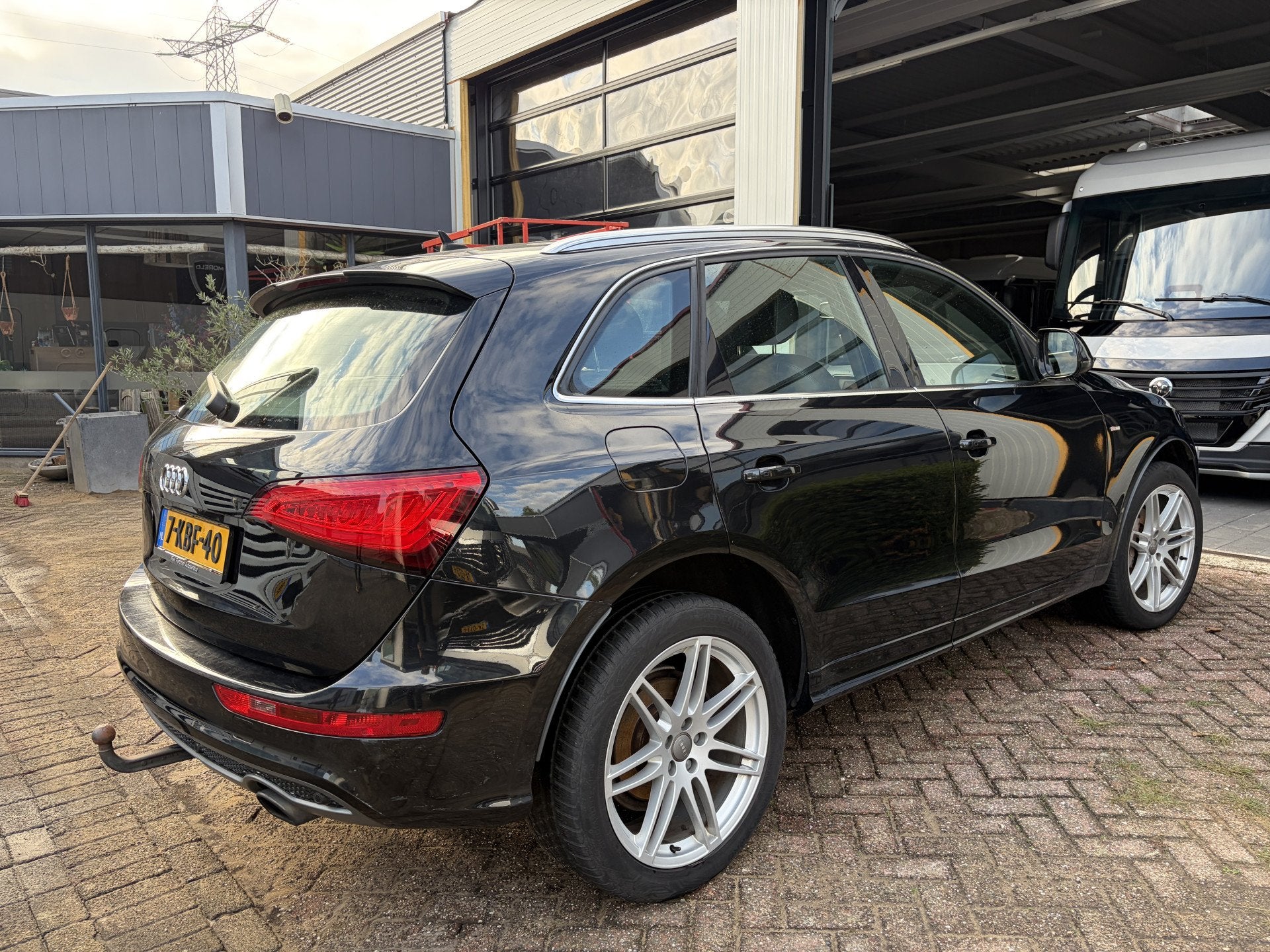 Audi Q5 2.0TFSI Automaat S-line Trekhaak (bj 2013), Gebruikt, Zwart, 4 cilinders, Zwart