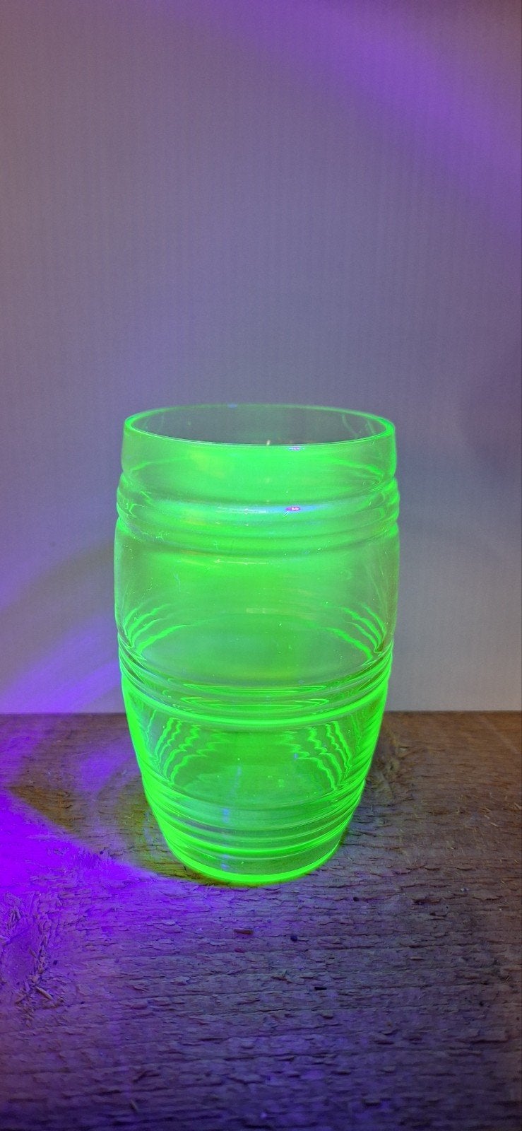 Vintage Uranium Glas - 11,5cm Hoog - Zeer Goede Staat, Ophalen of Verzenden