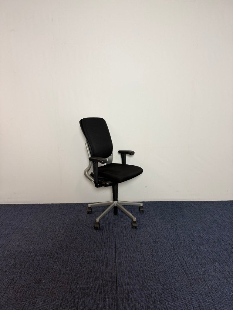 10 x Bureaustoel Ahrend 230 (hoge rug), nieuw gestoffeerd, Ophalen, Gebruikt, Zwart, Bureaustoel