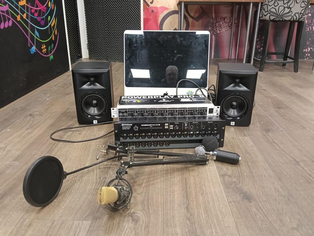 Complete opname apparatuur met Apple scherm, Ophalen of Verzenden, Zo goed als nieuw, 5 tot 10 kanalen, Microfooningang