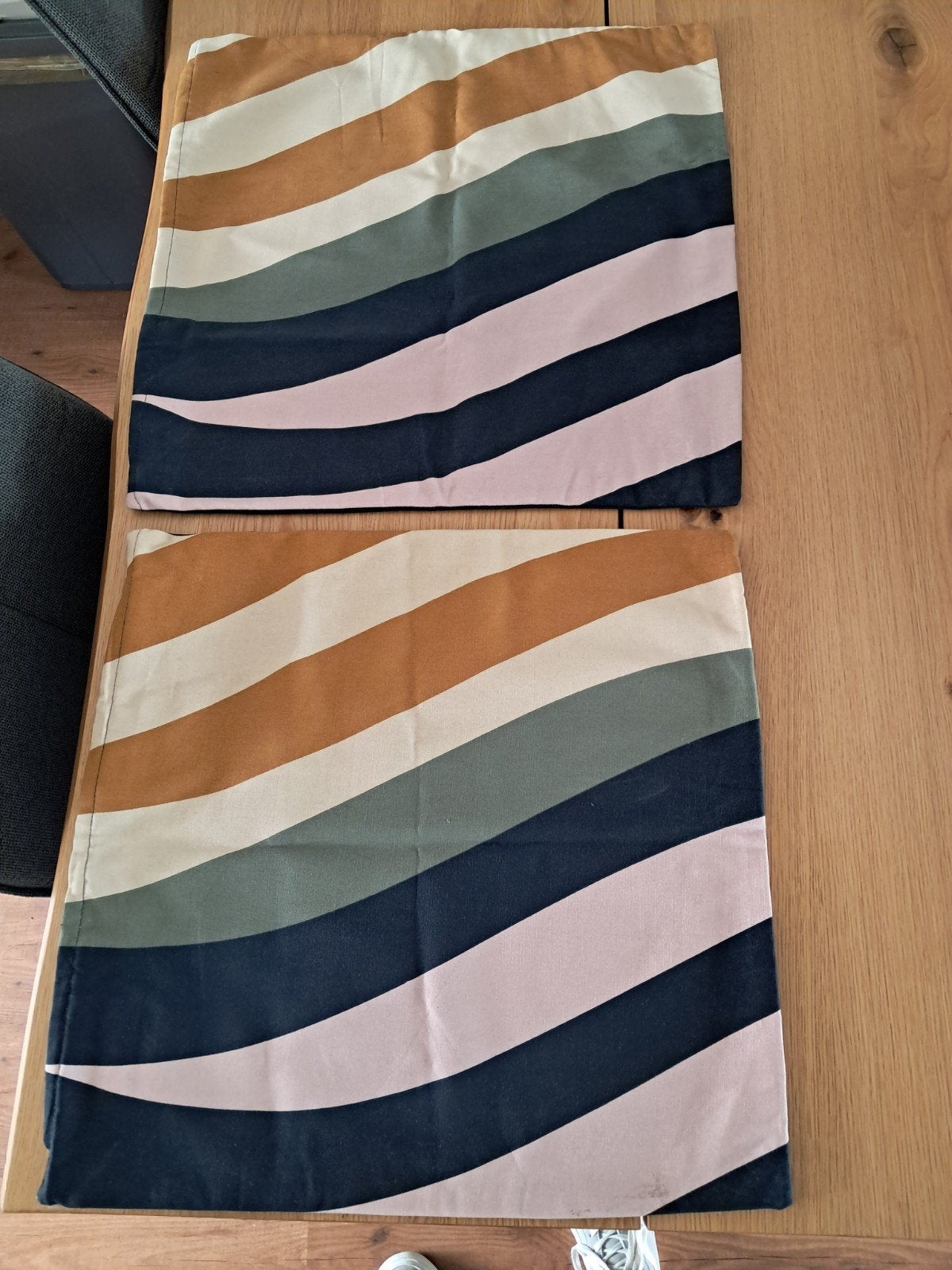 2 leuke kussen hoezen van ikea, Ophalen of Verzenden, Vierkant