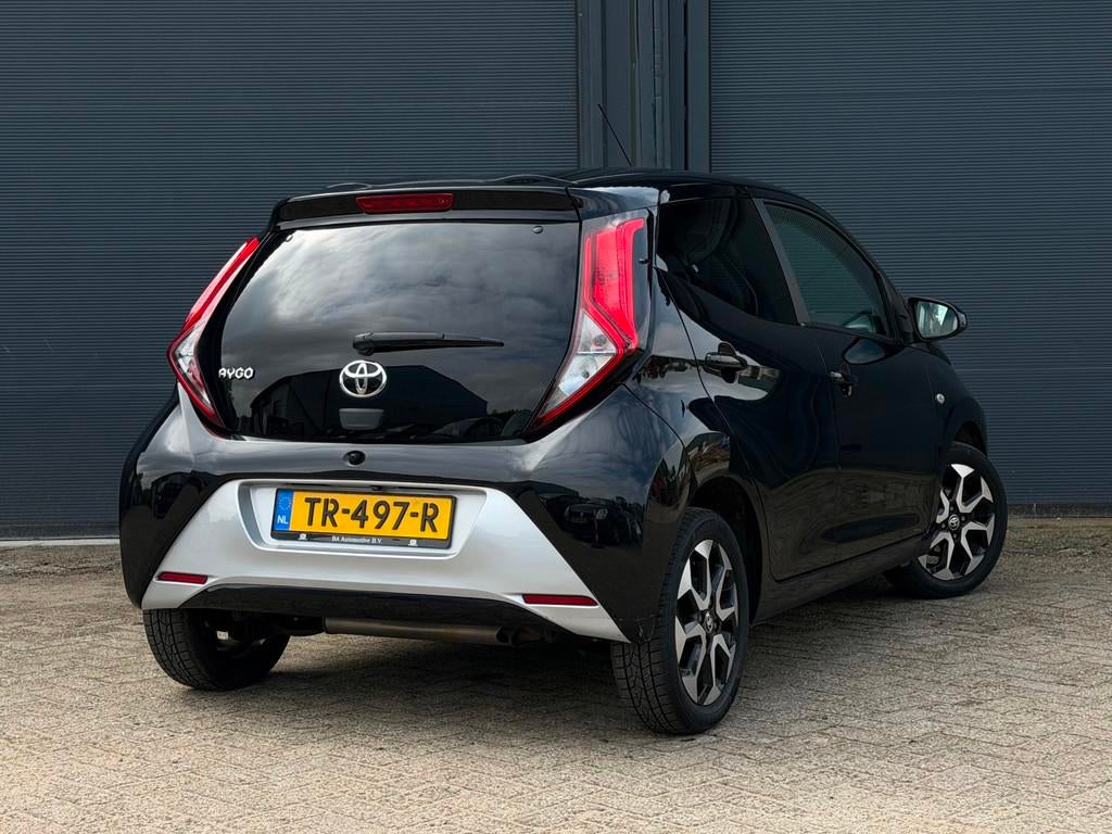 Toyota Aygo 1.0 VVT-i | Automaat | Achteruitrijcamera | CarP, Gebruikt, Euro 6, 4 stoelen, Zwart