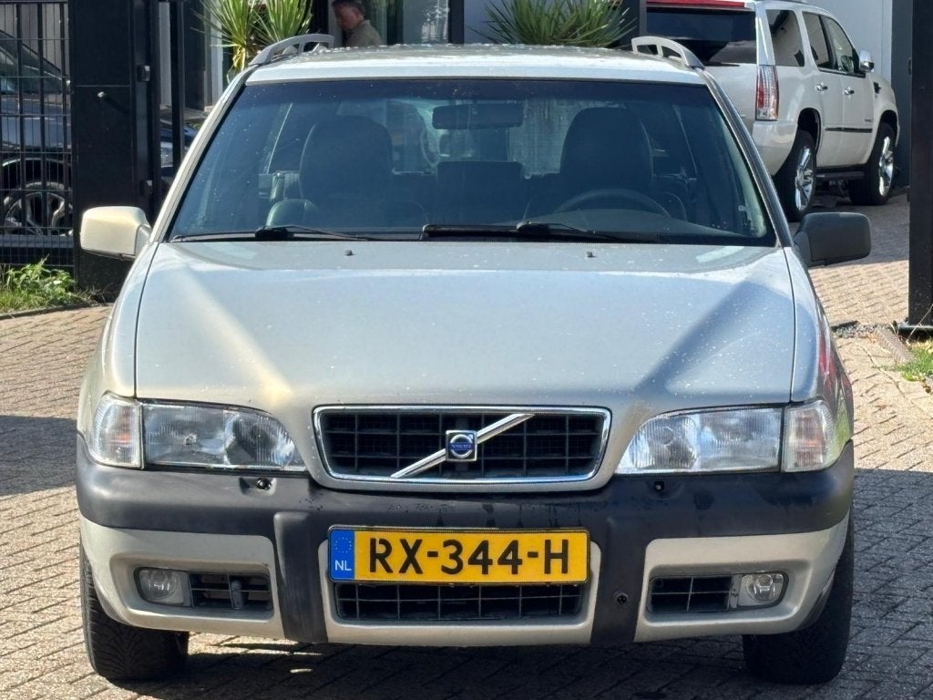 Volvo V70 XC 2.5 T AWD Automaat 2000 Veel Onderhoudshistorie, Auto's, Automaat, 2435 cc, Vierwielaandrijving, 193 pk