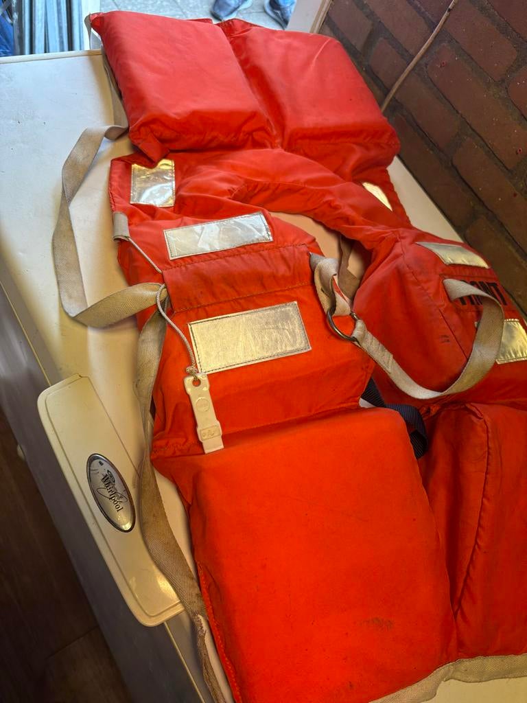 Oranje reddingsvest / zwemvest, Watersport en Boten, Watersportkleding, Ophalen, Gebruikt