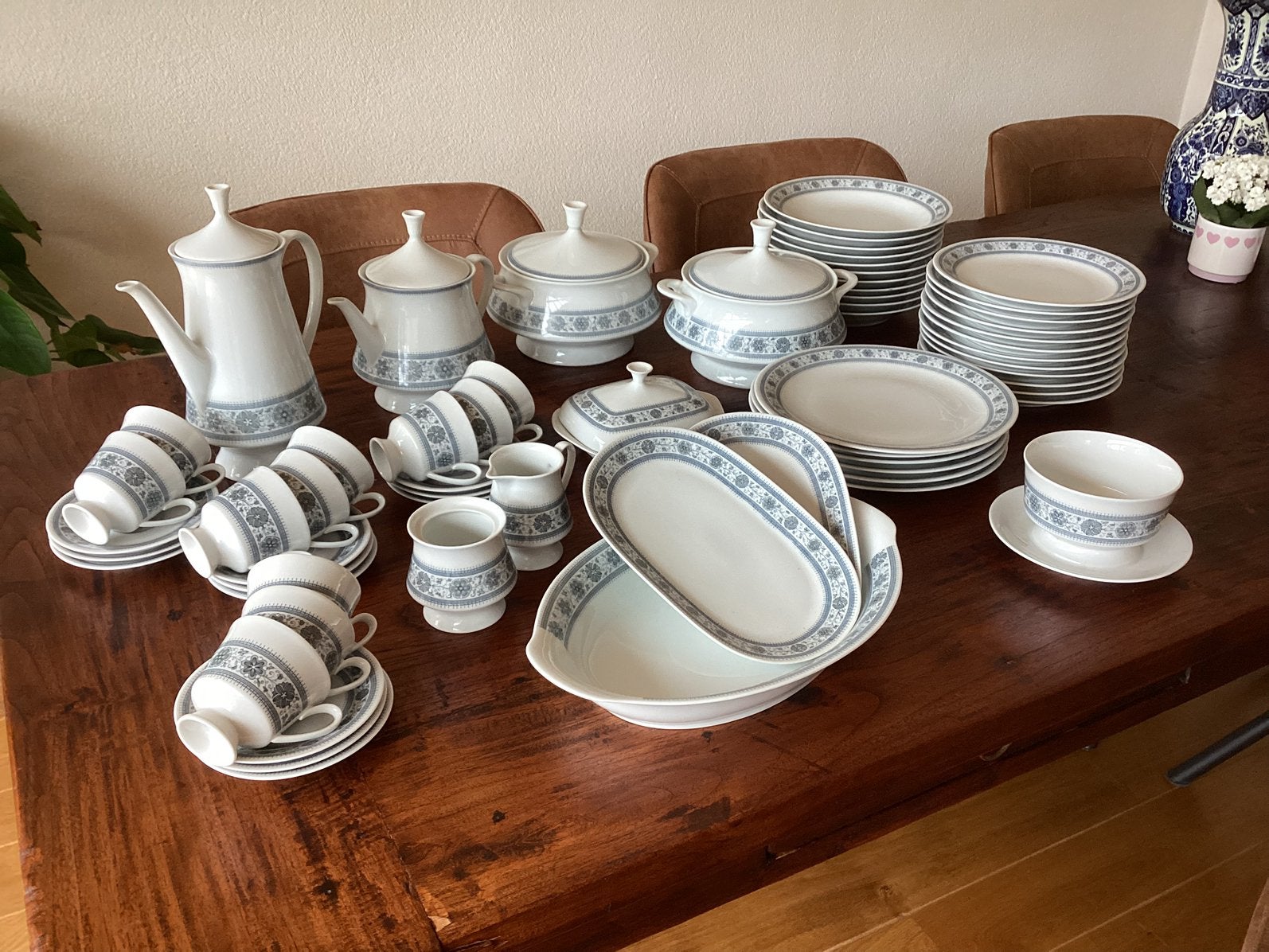 Vohenstrauss servies, Ophalen