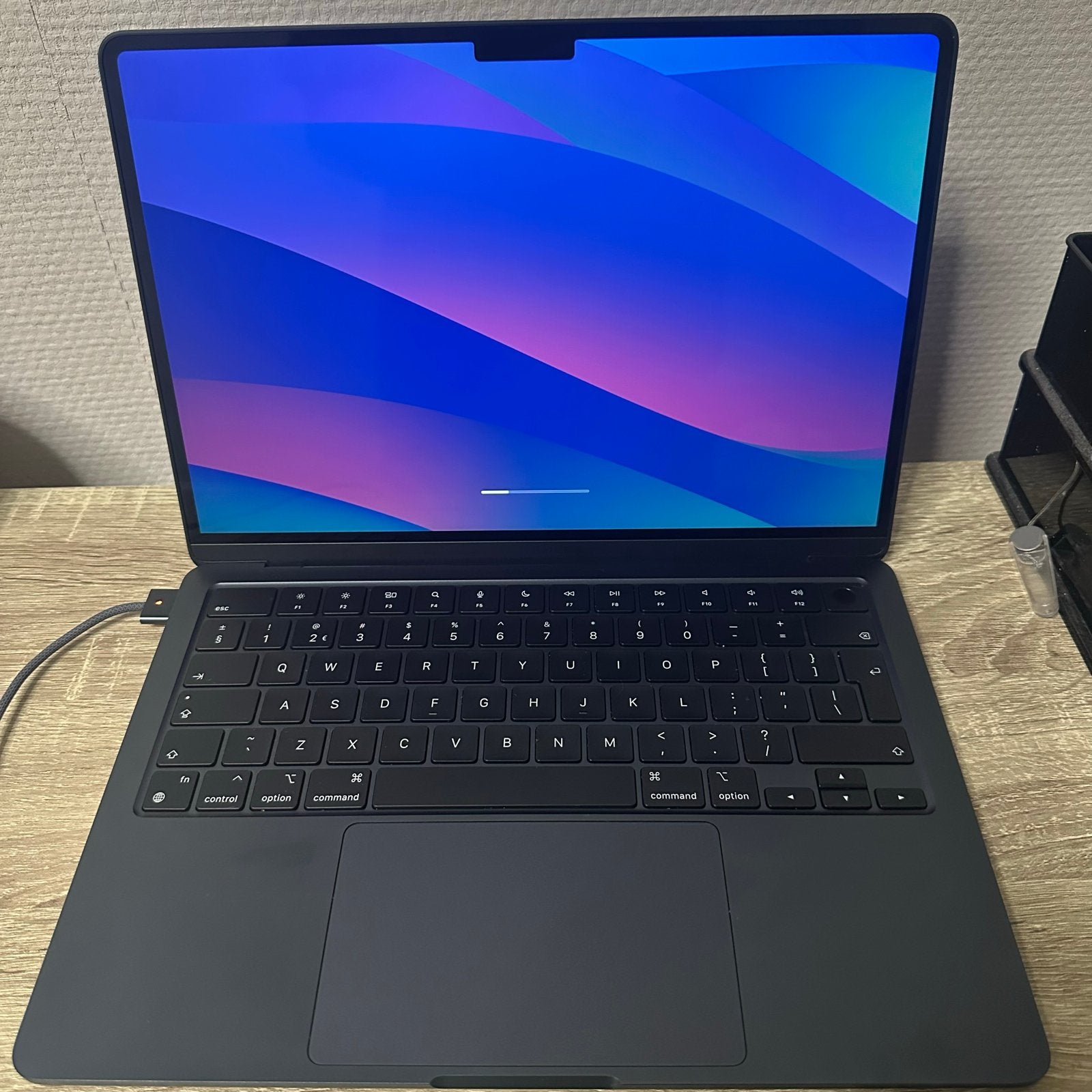 Foto 2 van MacBook Air 13-inch M3 (2024) - Zo goed als nieuw