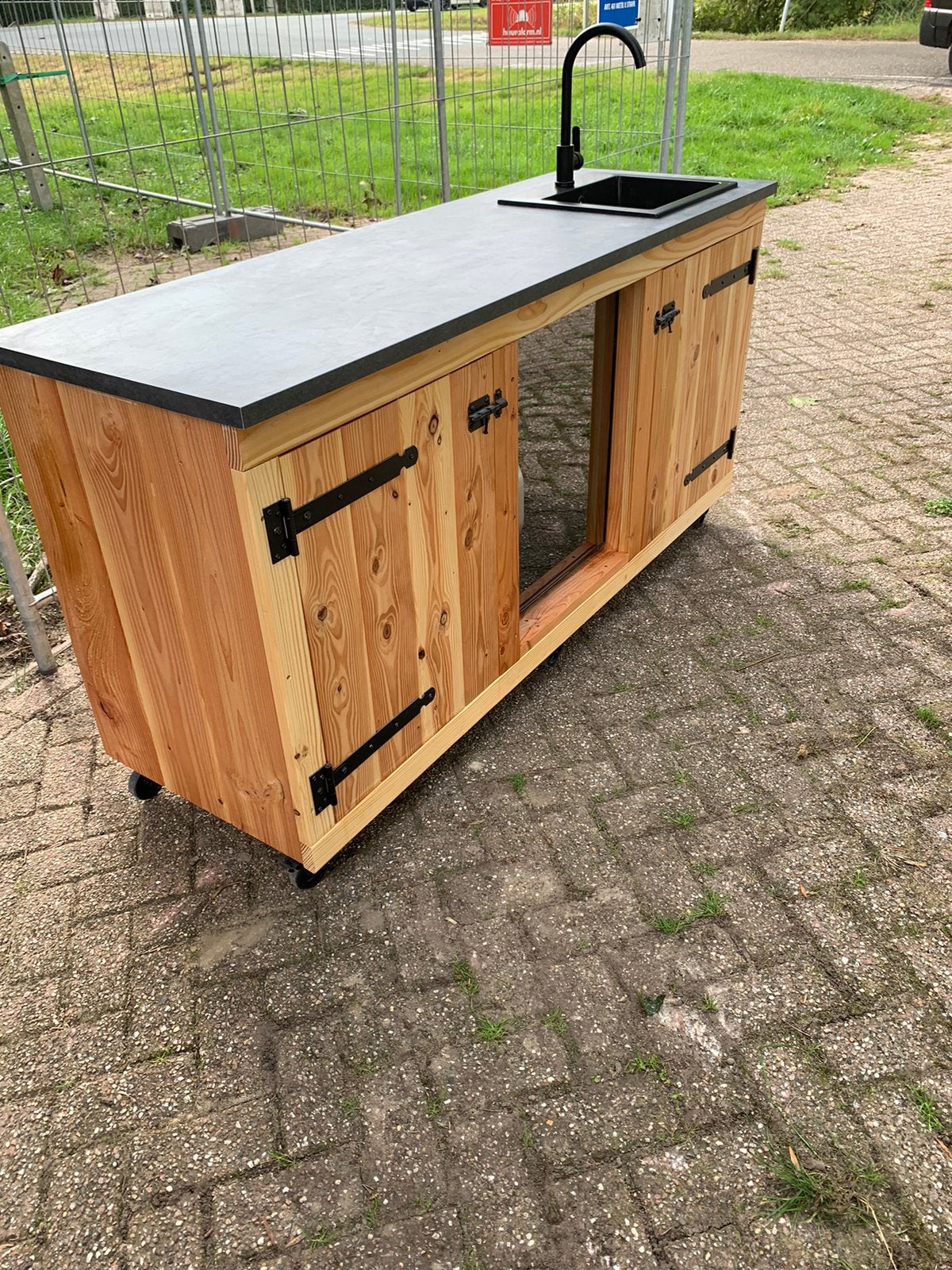 Buitenkeuken op maat gemaakt., Ophalen, Zo goed als nieuw, Houtskool