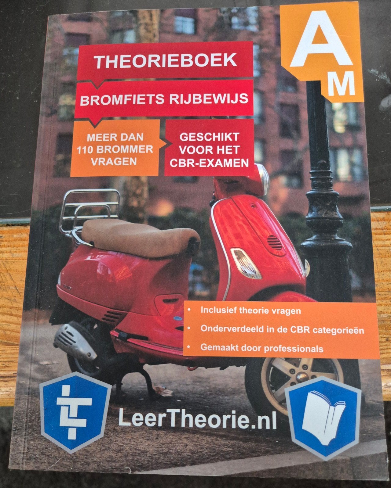 Theorieboek AM Rijbewijs - Bromfiets CBR Examen, Boeken, Ophalen of Verzenden