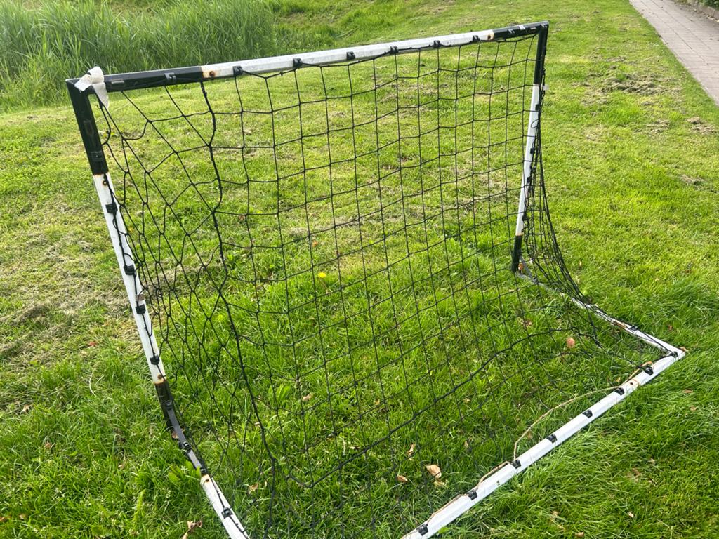 Kipsta Voetbaldoel 180x120 cm - Gebruikt, Sport en Fitness, Voetbal, Ophalen of Verzenden, Gebruikt, Overige typen