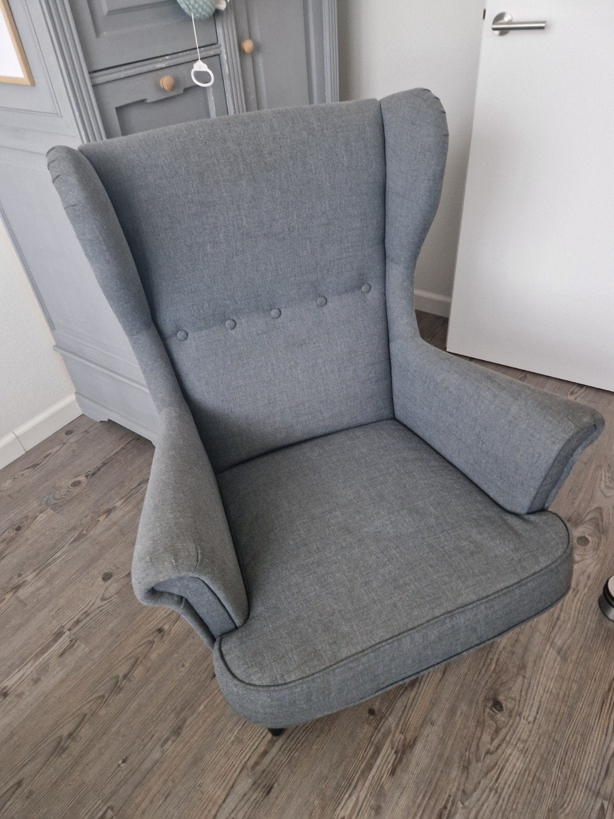 Grijze IKEA Strandmon stoel, Huis en Inrichting, Ophalen, Gebruikt, 75 tot 100 cm, Landelijk