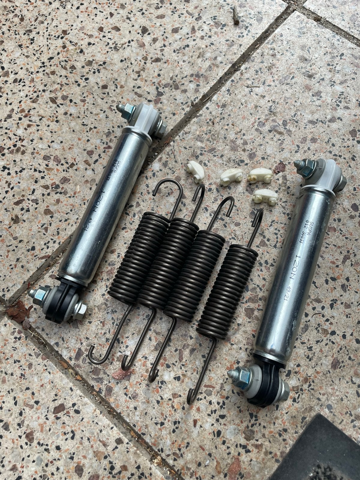 Dempers en veren voor Miele wasmachine (120N SUSPA), Ophalen of Verzenden, Zo goed als nieuw