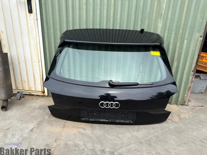 Achterklep van een Audi Q2, Gebruikt, -, -, 3 maanden garantie